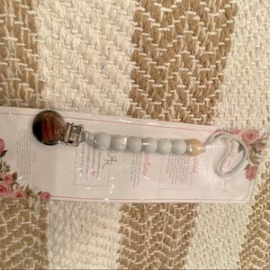 Ryan and Rose Gray Paci Clip